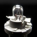 LAMPADA COM SOQUETE 1318/1308 24 VOLTS